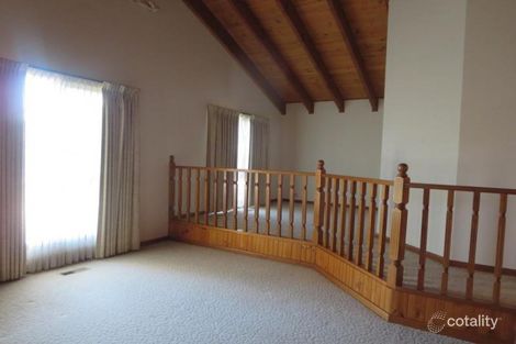 Property photo of 33 Glenmore Street Macleod VIC 3085