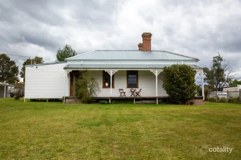 Property photo of 51 Great Alpine Road Bruthen VIC 3885