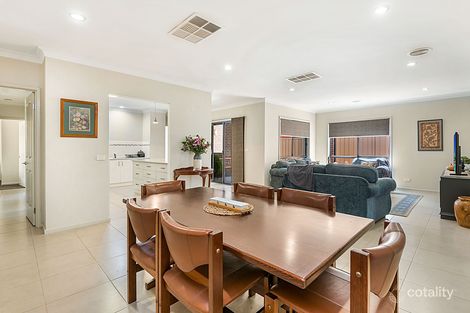 Property photo of 5 Lena Place Strathfieldsaye VIC 3551