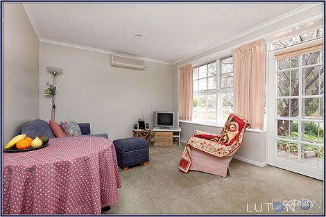 Property photo of 53 Shackleton Circuit Mawson ACT 2607