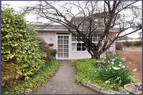 Property photo of 53 Shackleton Circuit Mawson ACT 2607