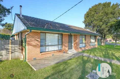 Property photo of 9 Waratah Avenue Albion Park Rail NSW 2527