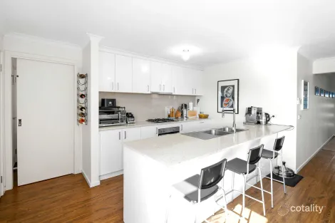 Property photo of 19 Sandstone Circuit Carrum Downs VIC 3201