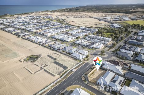 52 Gammoning Rd, Alkimos, WA 6038