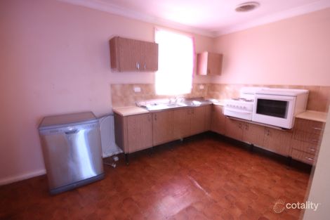 Property photo of 2 Selwyn Place Cartwright NSW 2168