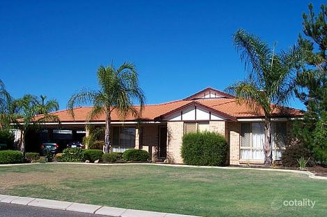 3 Hickory Dr, Thornlie, WA 6108