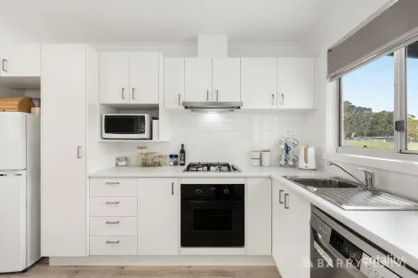 Property photo of 322 Don Road Badger Creek VIC 3777