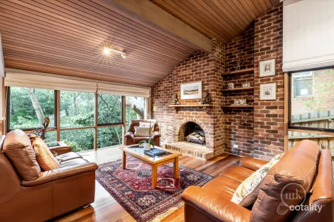 Property photo of 17 Marion Way Eltham VIC 3095