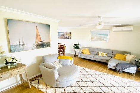Property photo of 7 Glenice Close Gorokan NSW 2263