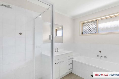 Property photo of 7 Mia Court Nikenbah QLD 4655