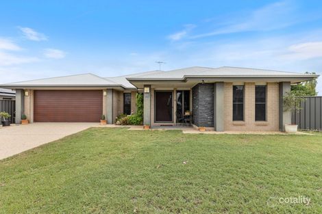 Property photo of 21 Newman Drive Emerald QLD 4720