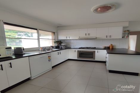 Property photo of 48 Pine Street Frankston North VIC 3200