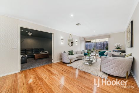 Property photo of 9 Ardenne Court Narre Warren South VIC 3805