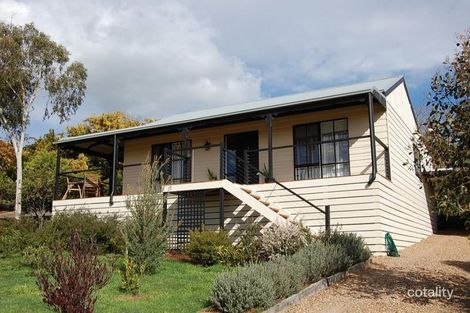 6 Garibaldi Dr, Daylesford, VIC 3460