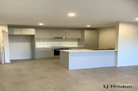 25/530 Cotter Rd, Coombs, ACT 2611