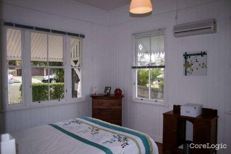 Property photo of 30 Bulgin Avenue Wynnum West QLD 4178