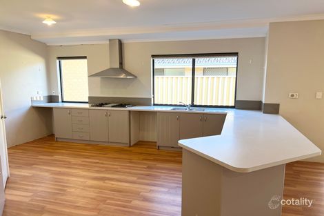 Property photo of 4 Neroli Link Atwell WA 6164