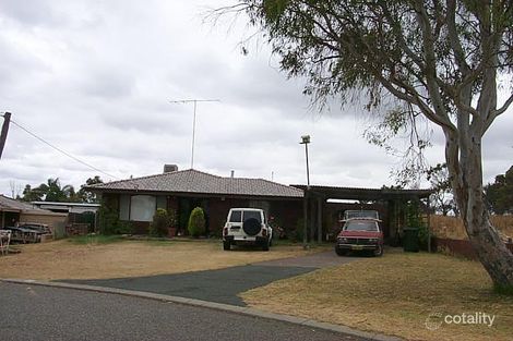 27 Mandfield Way, Parmelia, WA 6167