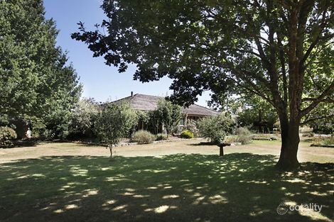 829 Bacchus Marsh Rd, Bullengarook, VIC 3437