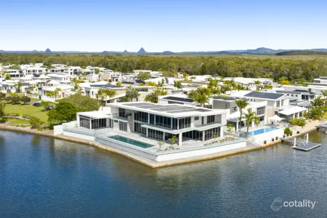 32 Deep Water Cct, Pelican Waters, QLD 4551