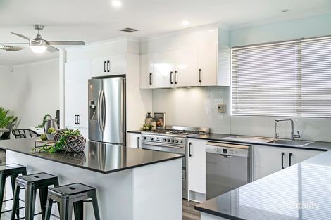 Property photo of 13 Katarama Road Fairview Park SA 5126