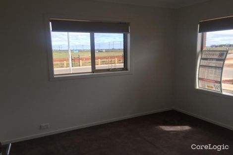 Property photo of 10 Dalwood Court Truganina VIC 3029