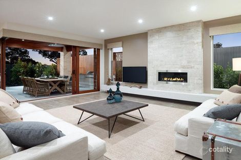 Property photo of 14 Eliburn Drive Cranbourne East VIC 3977