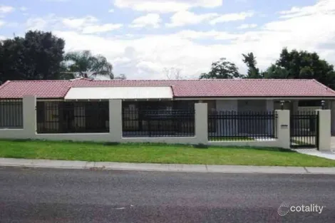 32 Gingko Cres, Regents Park, QLD 4118