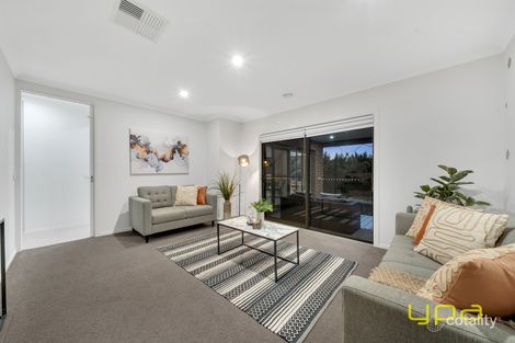 Property photo of 15 Honeybark Crescent Lyndhurst VIC 3975