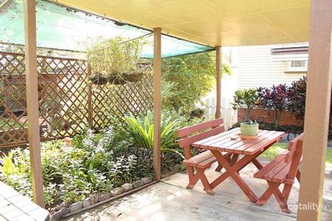 Property photo of 14 Vernon Avenue Labrador QLD 4215