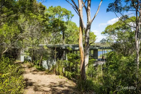 21 Thompson Dr, Tathra, NSW 2550