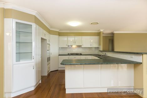 Property photo of 15 Minimbah Close Wallsend NSW 2287