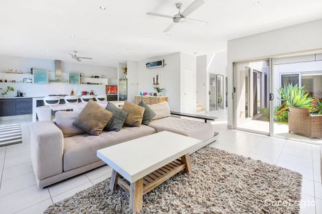 Property photo of 41 Sophie Avenue Broadbeach Waters QLD 4218