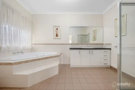 Property photo of 31 Christina Crescent Kurunjang VIC 3337