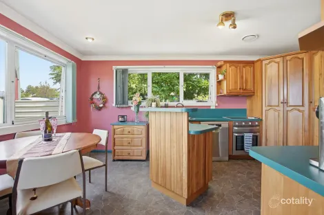 Property photo of 8 Deviation Crescent Prospect TAS 7250