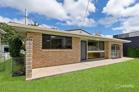 5 Mungar St, Maroochydore, QLD 4558