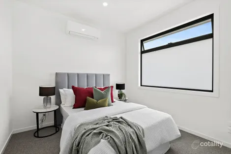 Property photo of 2/30 Eucra Street Hadfield VIC 3046