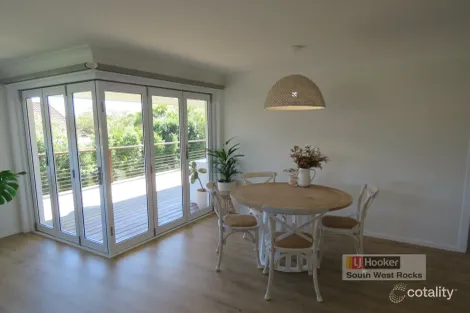 Property photo of 47 Simpson Street South West Rocks NSW 2431