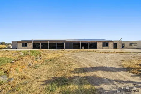 9 Pelican Pnt, Hopetoun Park, VIC 3340