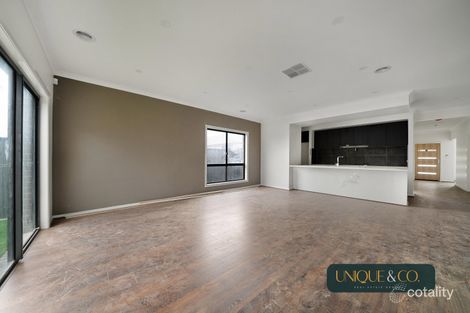 Property photo of 4 Stacey Parade Mount Cottrell VIC 3024