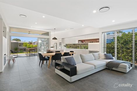 80 Mar St, Holland Park, QLD 4121