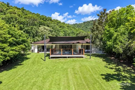 13 Sascha Cl, Redlynch, QLD 4870