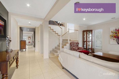 Property photo of 10 Oakland Place Keysborough VIC 3173