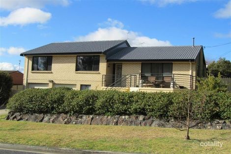 Property photo of 35 Merrett Drive Moss Vale NSW 2577
