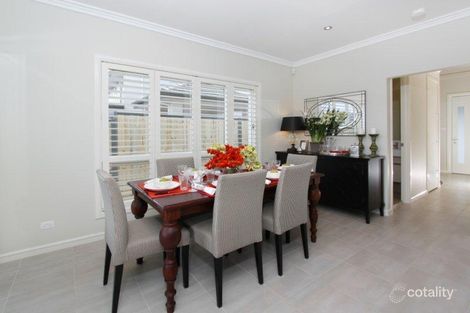 Property photo of 2 Kimber Crescent Norwest NSW 2153