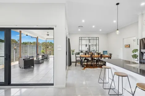 Property photo of 21 Sandbox Road Wentworth Falls NSW 2782