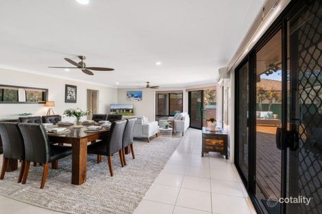 Property photo of 27C Clivia Crescent Daisy Hill QLD 4127