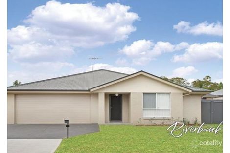 27 Townsend Cres, Ropes Crossing, NSW 2760