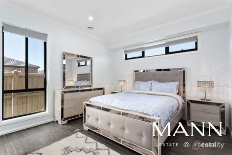 Property photo of 13 Puckle Avenue Mickleham VIC 3064