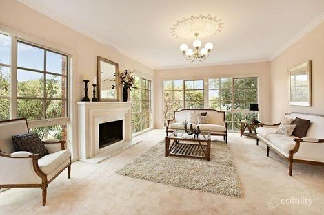 14 Irvine Rd, Ivanhoe East, VIC 3079